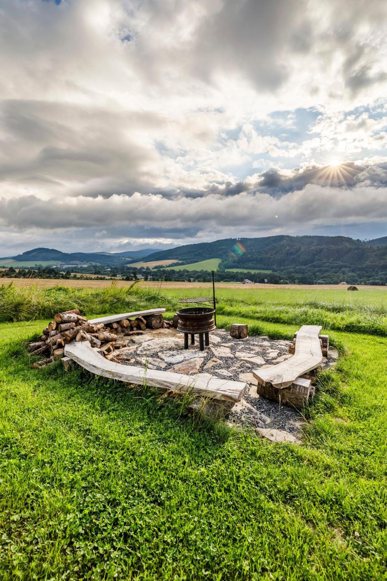 Apartman Simon - Horsky Resort Bukova Hora - แชร์เวนาโวดา ภายนอก รูปภาพ